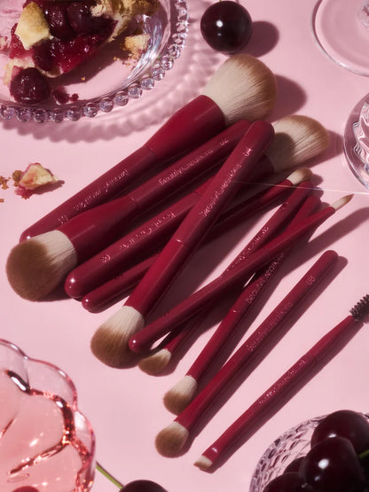 Xmas 2026 A Cherry - Sweet Holiday Mini Travel 10pc Brush Set