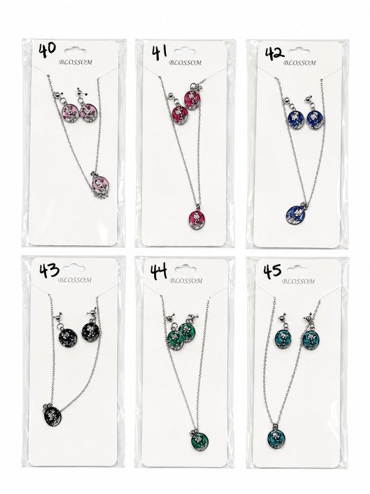 VINTAGE NECKLACE SET