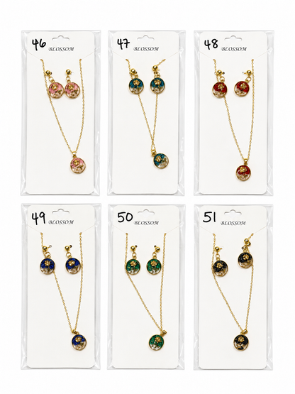 VINTAGE NECKLACE SET
