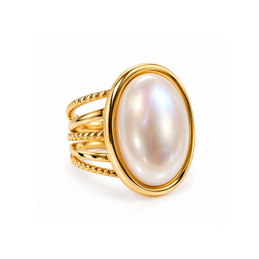 LUXE PEARL STATEMENT RING